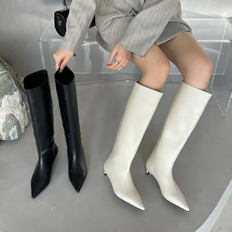 

Short white pointed boots, 2025 new slim boots, high-heeled high boots, pointed boots that do not exceed the knee, long boots