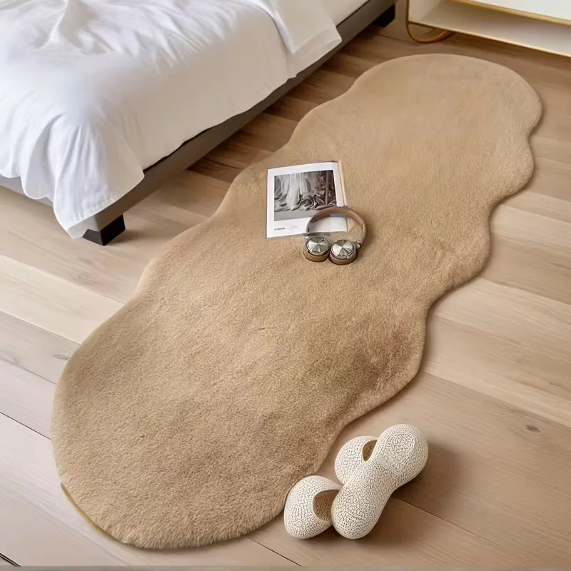 Soft plush floor mat - Machine washable anti slip carpet, beige/modern bedroom, living room, office decoration - Easy to clean