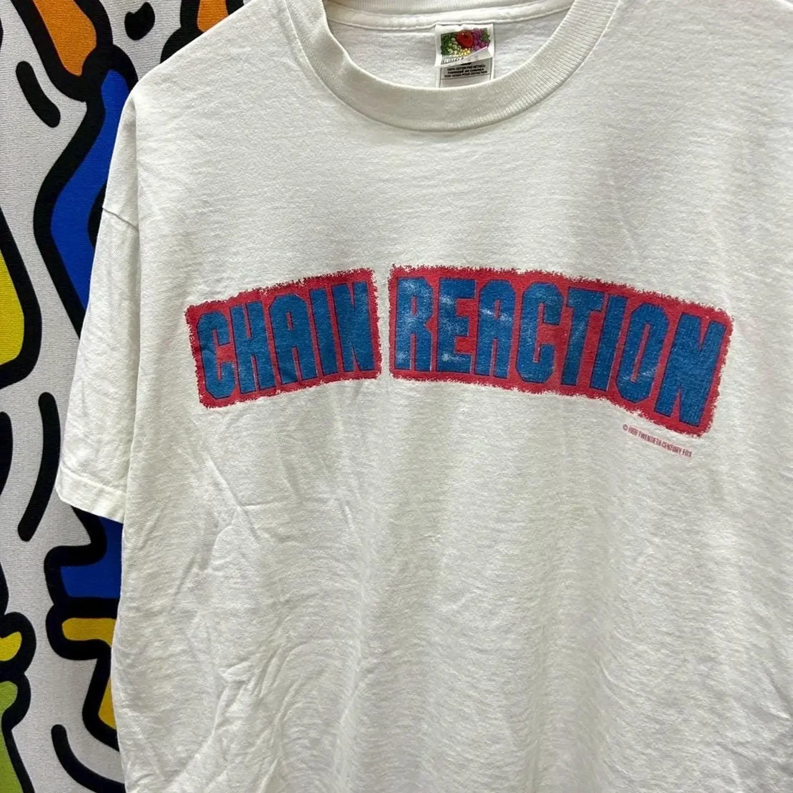 Vintage 1996 Chain Reaction Movie Promo T Shirt size XL vintage Washed Top For Everyday Wear Stylish graphic homme Casual