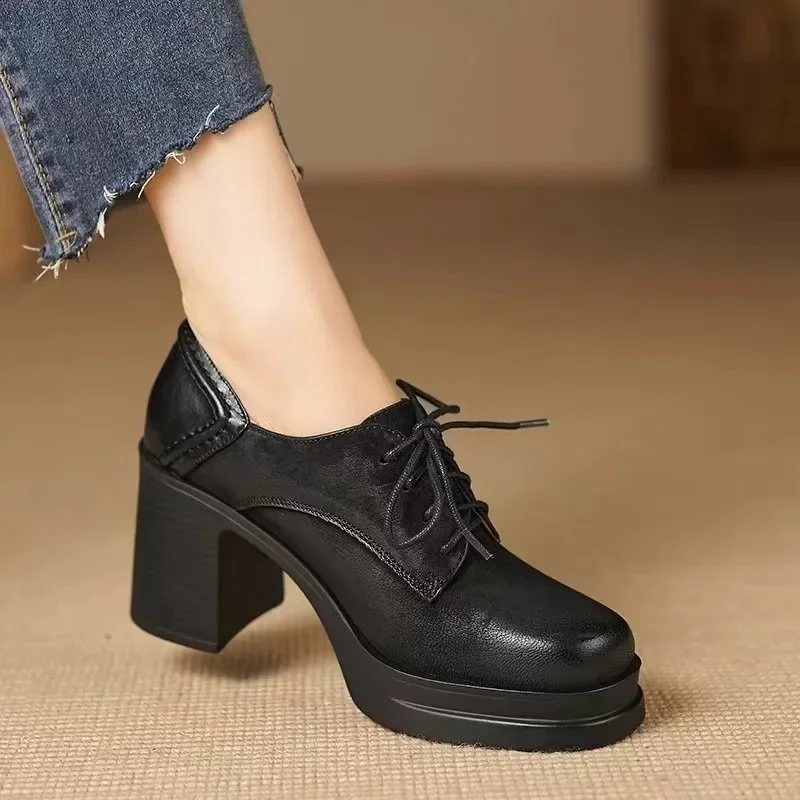 Mocassini con plateau da donna Tacchi alti autunnali Scarpe robuste alla moda Nuove scarpe da donna in pelle Chelsea con lacci Scarpe da ufficio