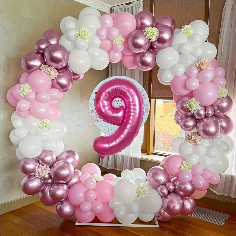 

The Latex wreath balloon Decoration With eplaceable numbers is Suitable for Family Gatherings Birthday and Graduation Balls