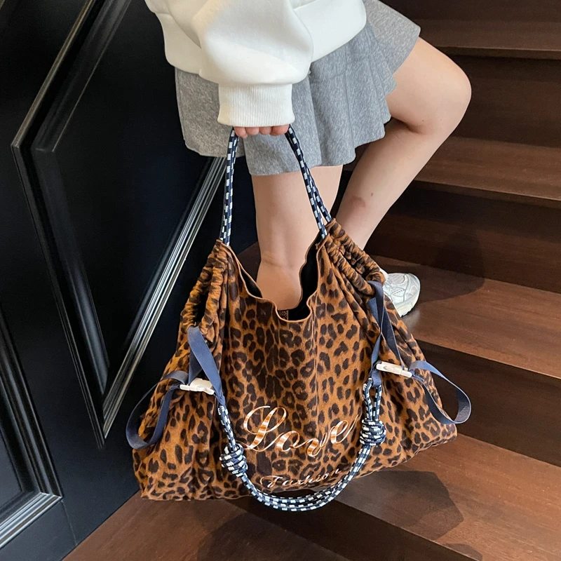 Oversized Leopard Prints Shoulder Bags For Women Deformable VELOUR Large Capacity Shopping Totes 2025 Winter New Luxury Handbags