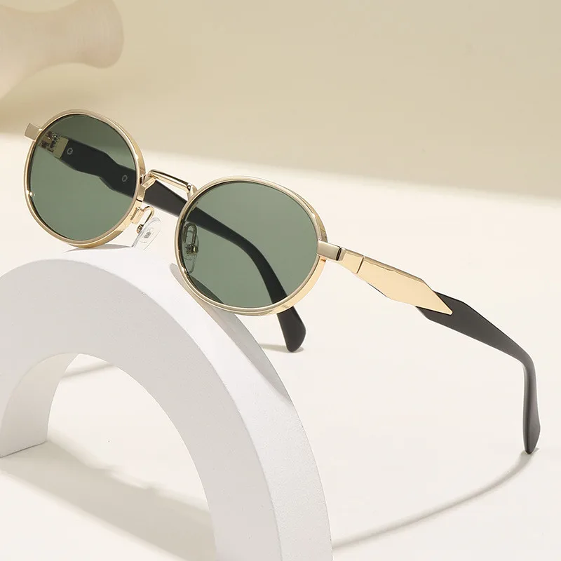 Women's Fashion Round Sunglasses, Trendy Street Style, Slimming Face Effect, Luxury Look.