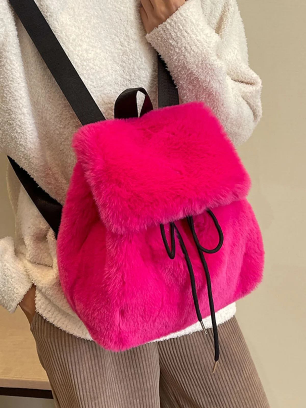 Fashion Women Plush Backpack 2023 Autumn Winter New Popular Student Bags Chic Cute Female Handle Backpack