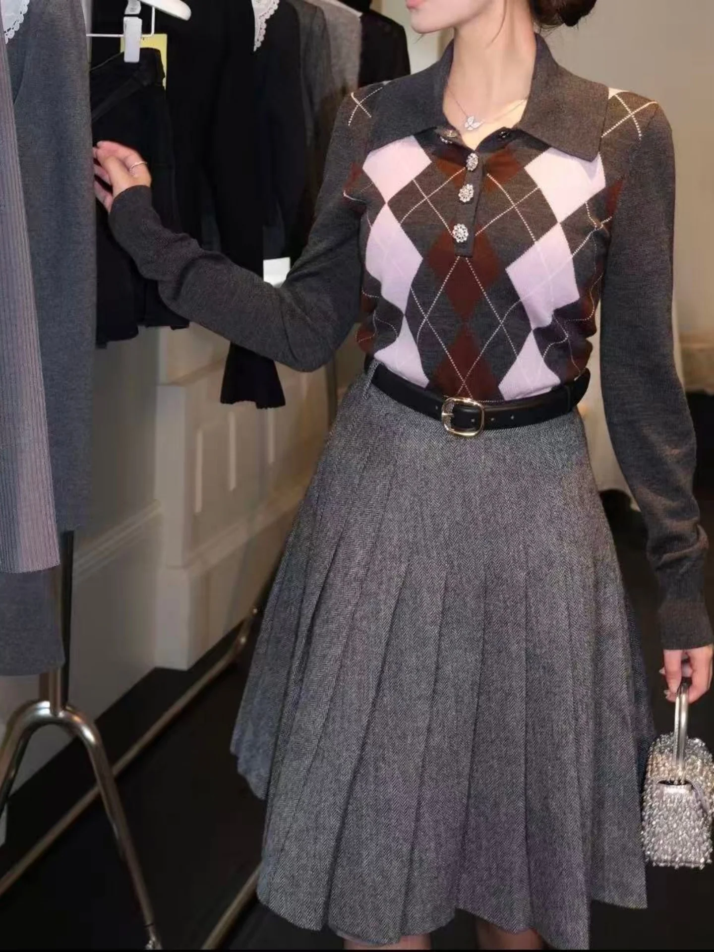 

Парижская модная юбка-карандаш в клетку с поясом, женская, осенне-зимняя, в стиле колледж, с эффектом омоложения, средней длины, плиссированная