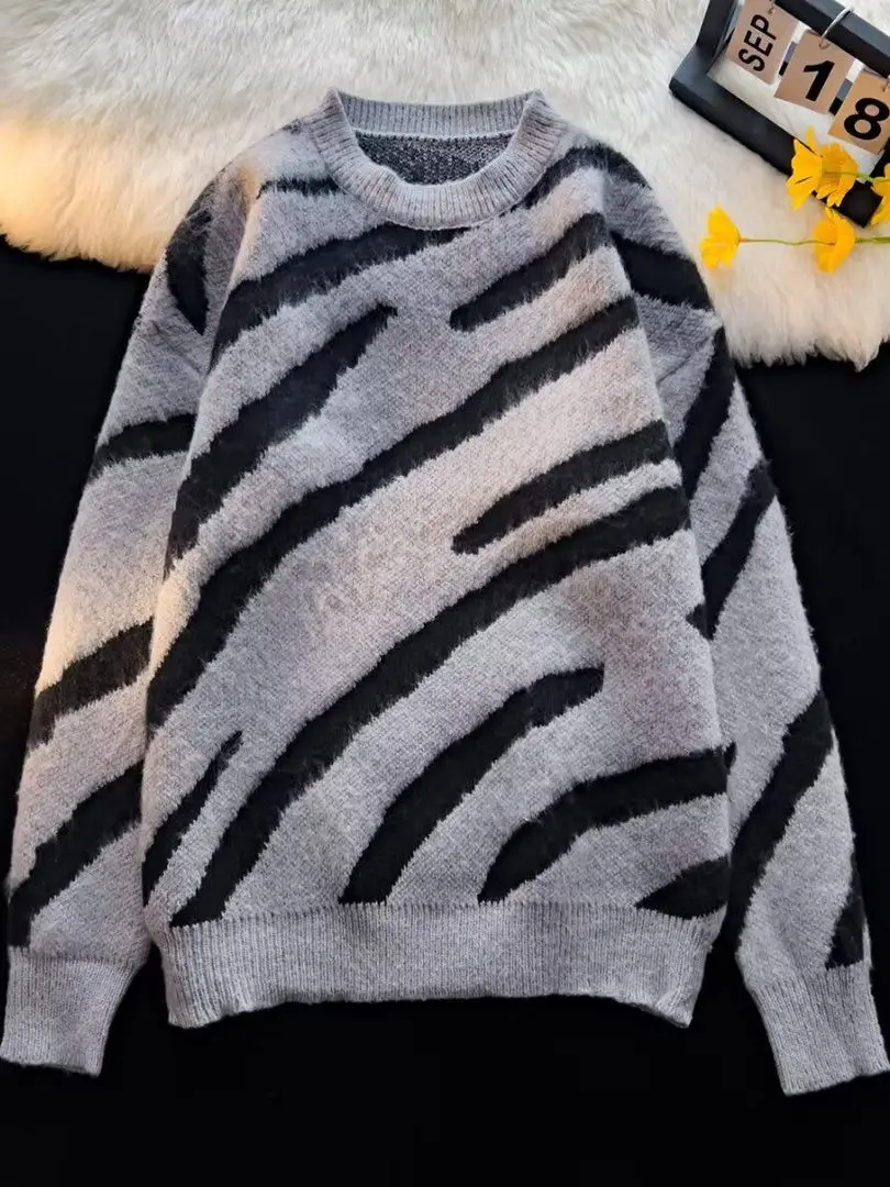 

Вязаный свитер больших размеров в корейском стиле, свободного кроя, с круглым вырезом, осенне-зимний, с искусственным мехом, необычным узором, в американском повседневном стиле