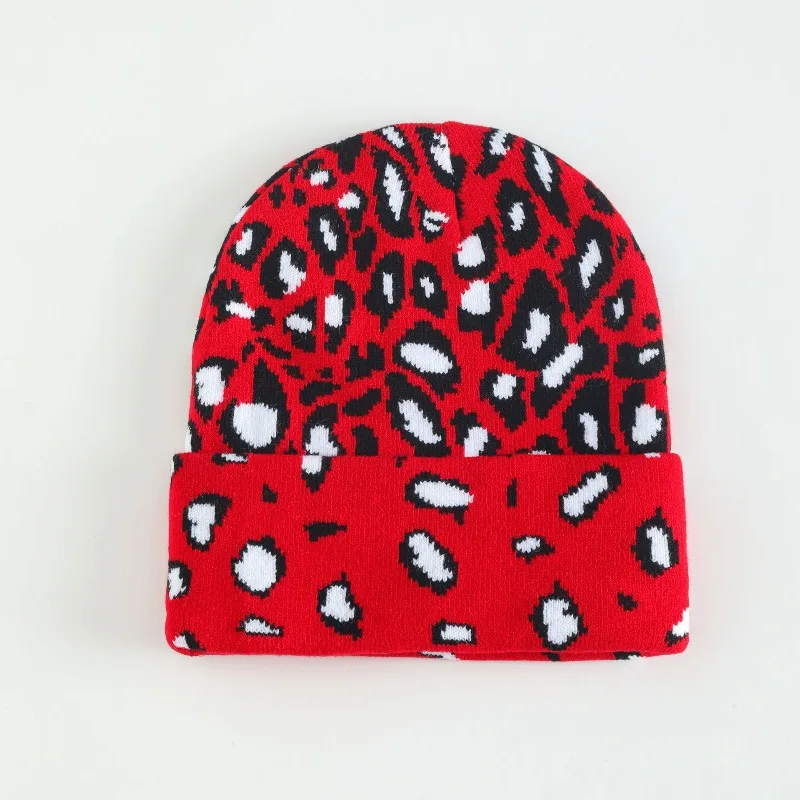 Personalisierte Leopardenmuster-Strickmütze mit Individuell Gesticktem Logo für Herbst und Winter, Warme Acryl-Beanie-Mütze für Männer und Frauen – Detail 2