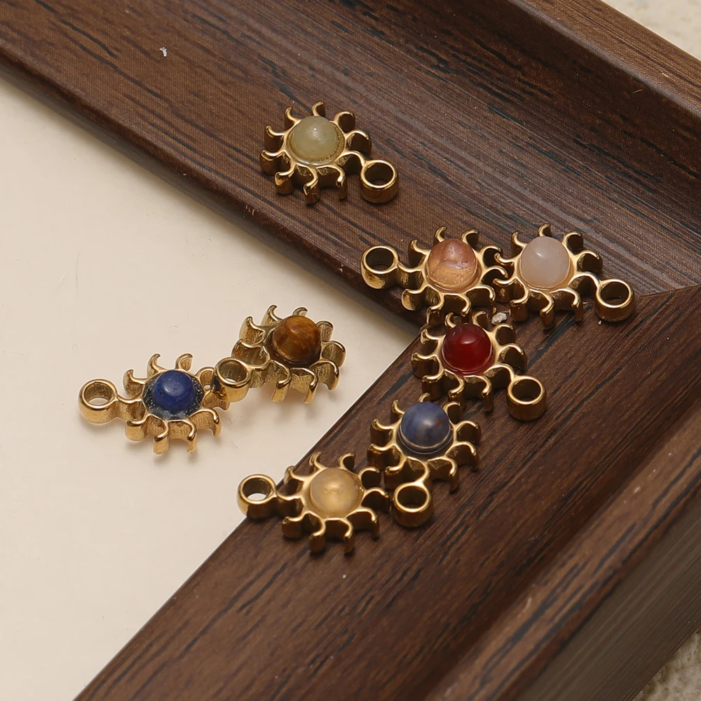 5 Stück vergoldete Edelstahl-Sonnen-Anhänger mit Naturstein für DIY-Schmuck, Ohrringe, Anhänger, Armbänder, Halsketten und Zubehör – Detail 2