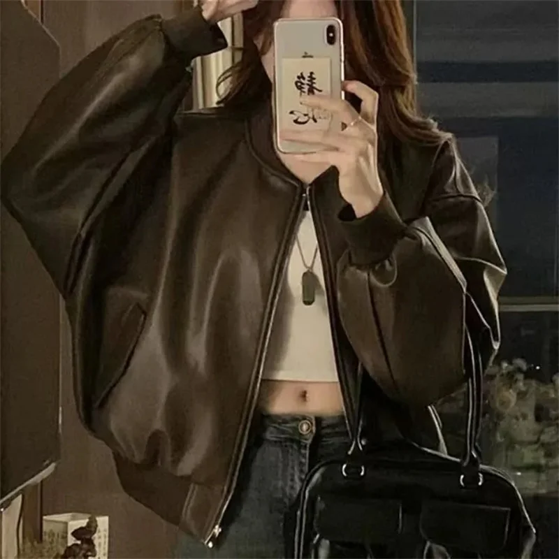 

Новая модная свободная черная кожаная куртка в стиле ретро для женщин, весенняя, в стиле милой и дерзкой бейсбольной униформы, с молнией, трендовая
