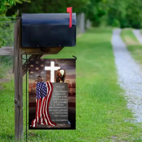 Memorial The Heart Never Forgets The Memories Within Garden Flag - House Flag AAL HHM WZZ yyi