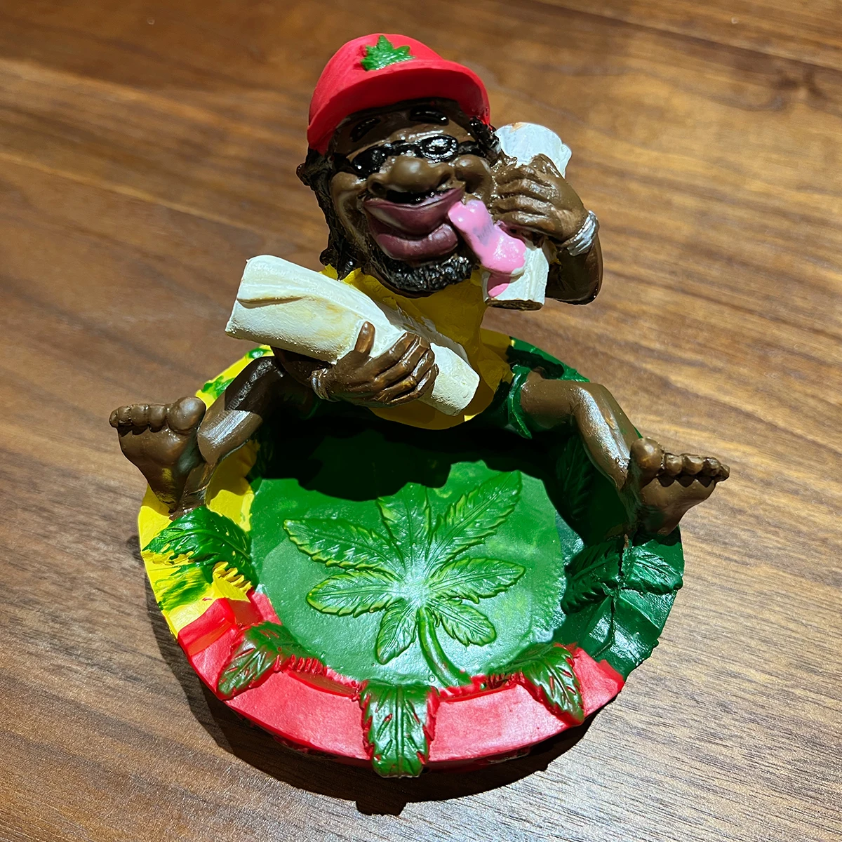 1PC resin ashtray unique Jamaican style ashtray craft ornaments resin ashtray tabletop decoration cabinet ornaments decora
