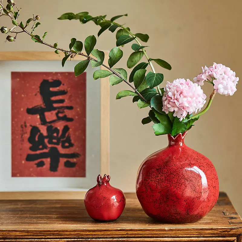 

Красная ваза с имитацией граната, украшение комнаты, цветочная композиция, китайский стиль, домашняя ваза для украшения чайной комнаты