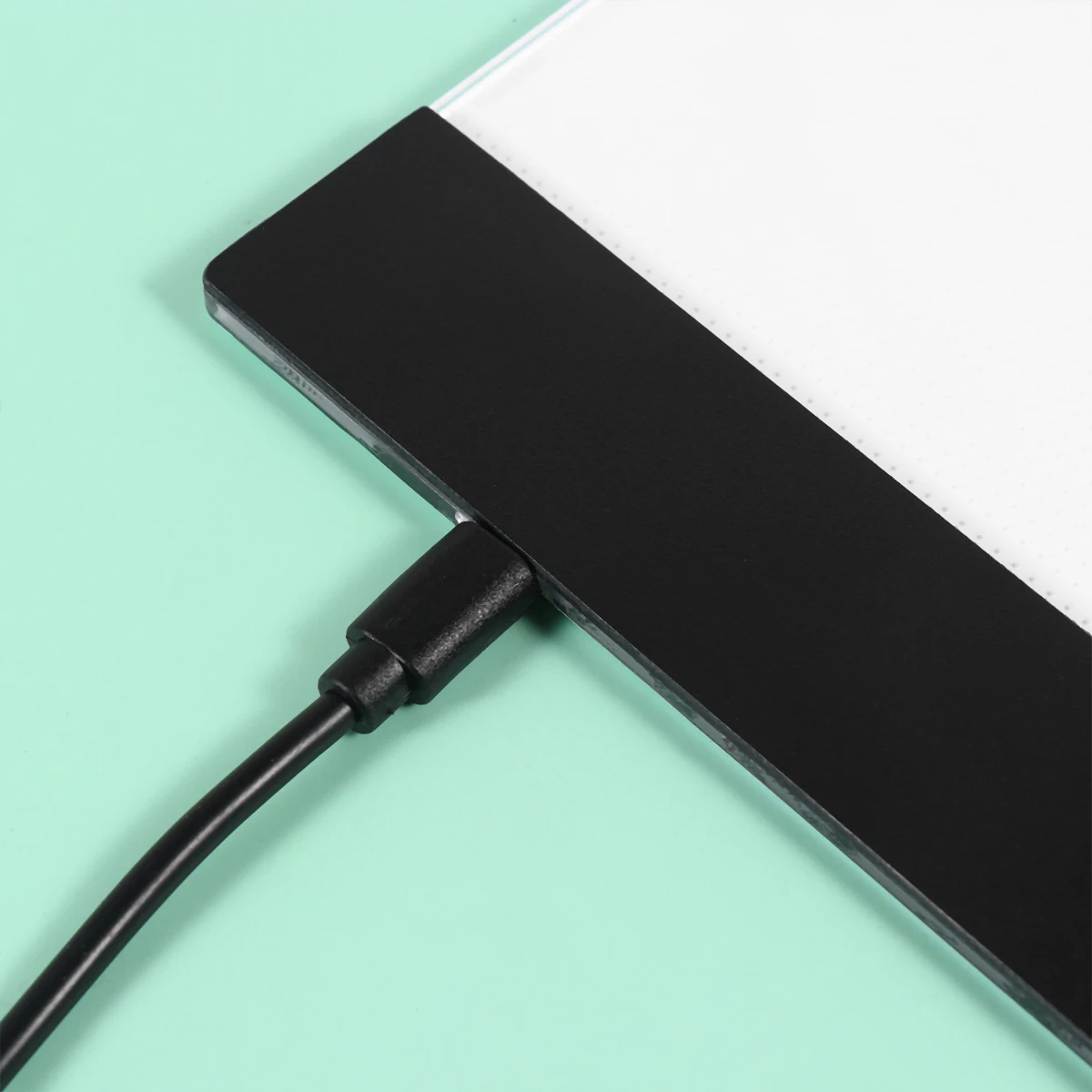 Portable LED Lightbox Tracing Board A4 Size Ultra Slim Drawing Pad for Stenciling 2D Animation Calligraphy Embossing