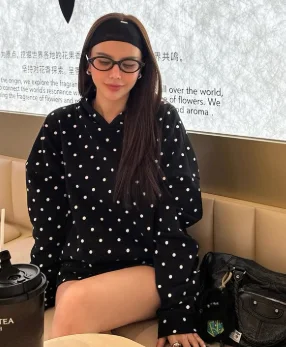 

Элегантный женский пуловер с капюшоном и принтом в горошек, шикарный топ с длинными рукавами и круглым вырезом, повседневная уличная одежда для женщин