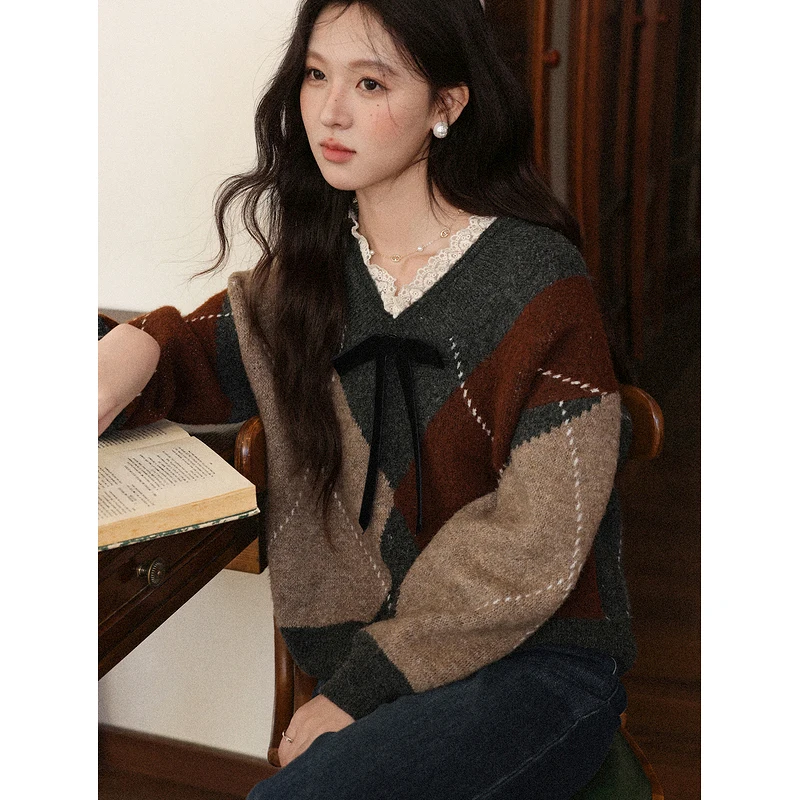 

ALXNAN Women's Sweater Colorblock Diamond Pattern V-neck Lace Panel Bow Sweater Elegant Loose-fit Long Sleeve Tops Female L57833