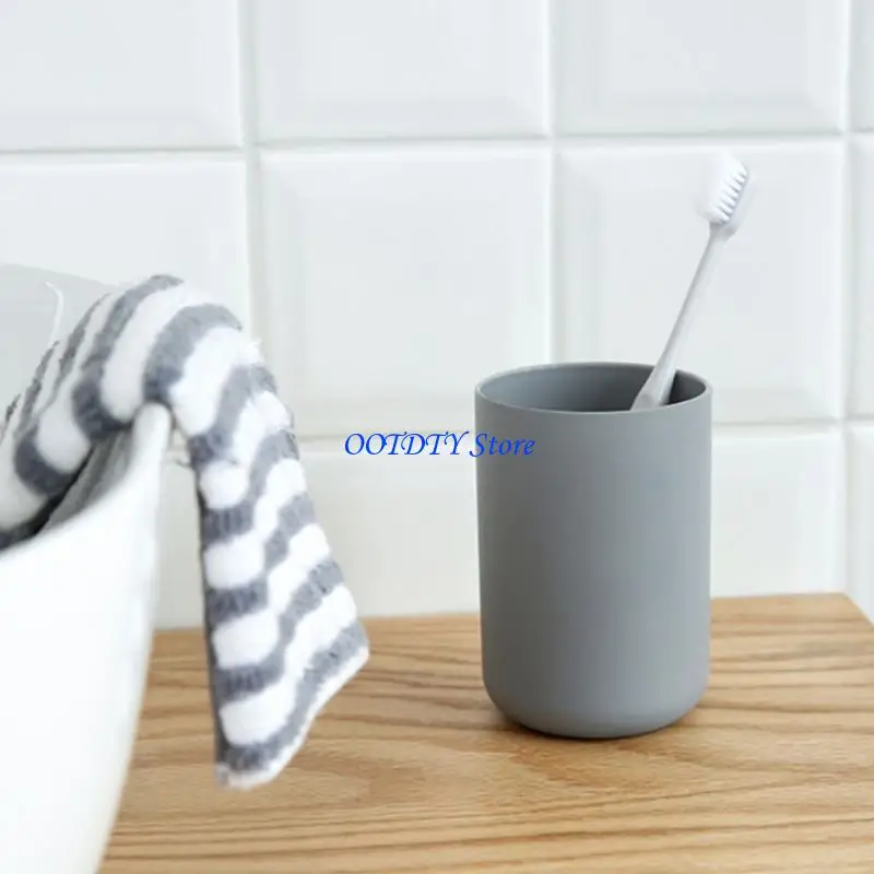 367A المواد البلاستيكية الحمام البهلوانات أكواب بالفرشاة أكواب المنزلية الحديثة الأنيقة غسول الفم أكواب لغرفة المعيشة الحمام