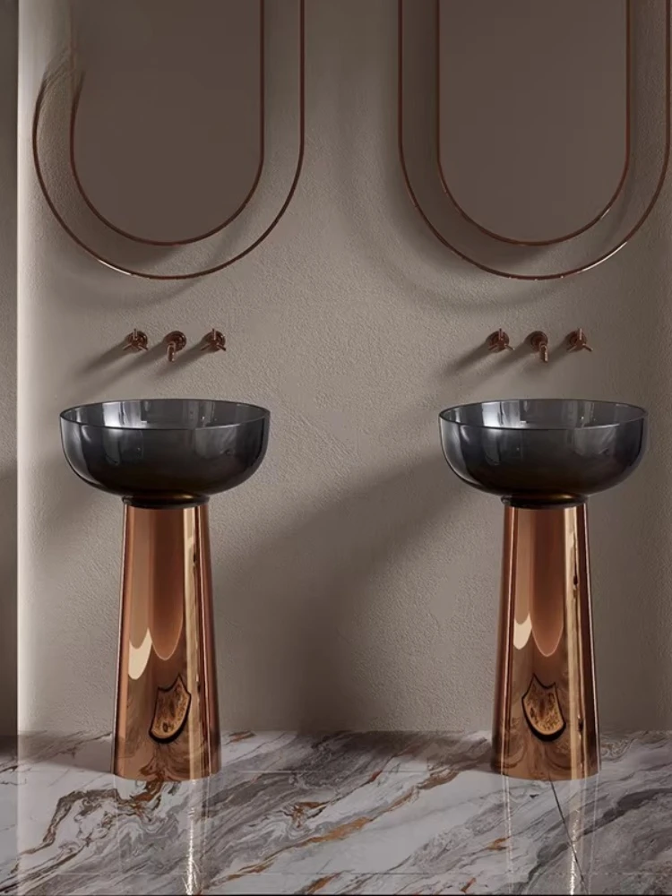 

Минималистичный роскошный умывальник в стиле колонного дизайна, интегрированный в структуру от пола до потолка, для клубов и художественных студий.