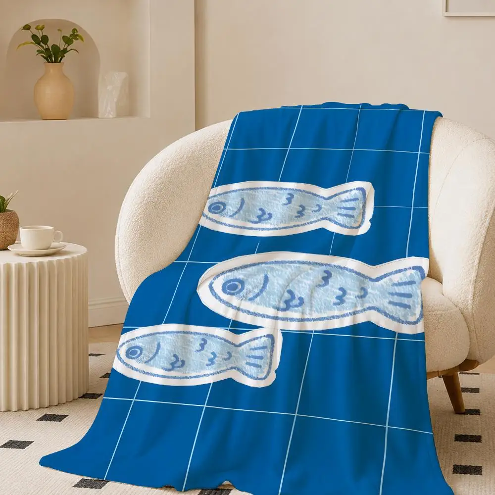fish beautiful interesting cute Throw 240g flannel blanket, suitable for sofas, beds, offices, exquisite gift blankets