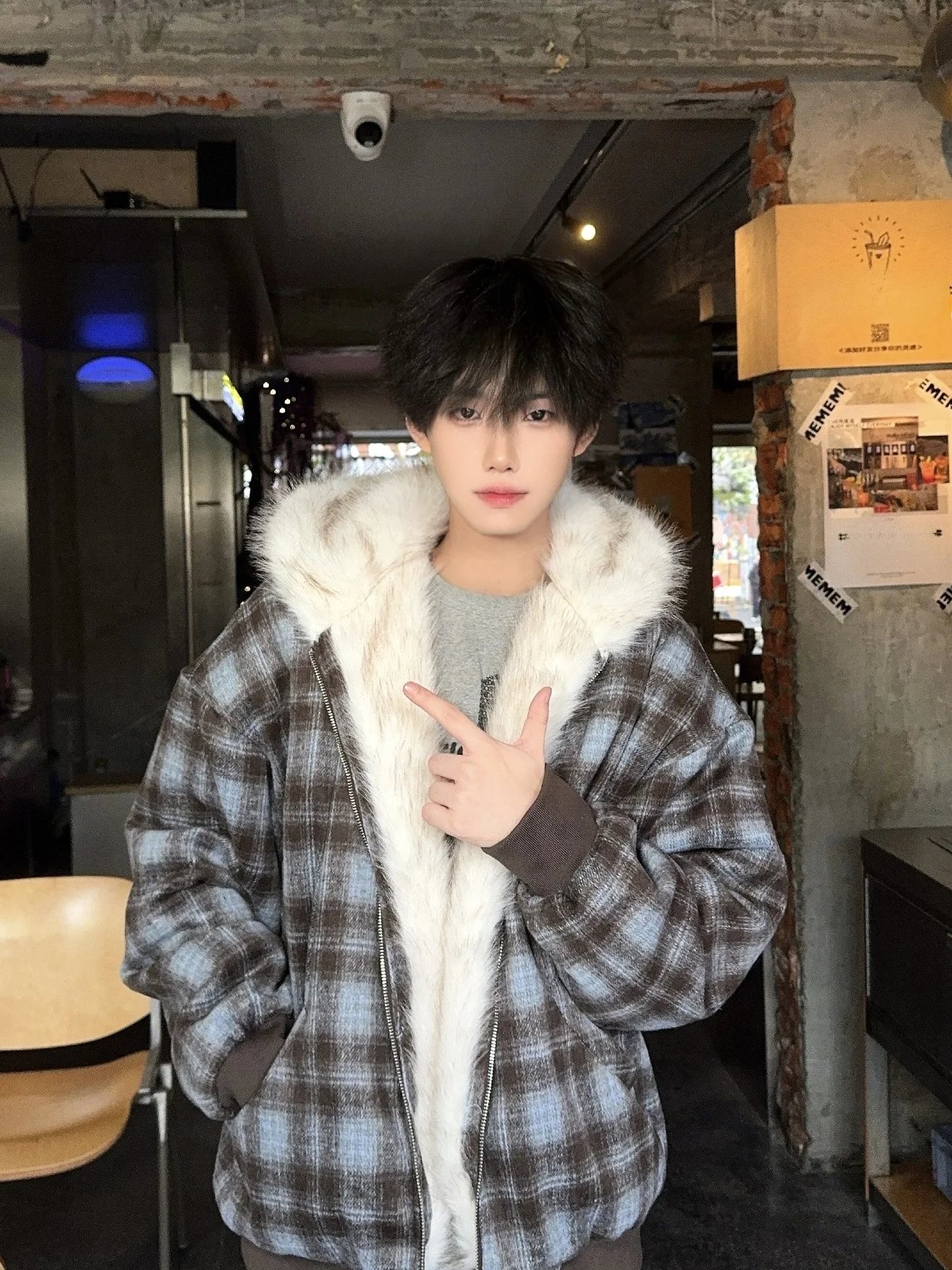 

Мужская утепленная зимняя хлопковая куртка с вельветовой подкладкой из овчины, повседневная, премиум-класса, с легким ароматом, в стиле Haome