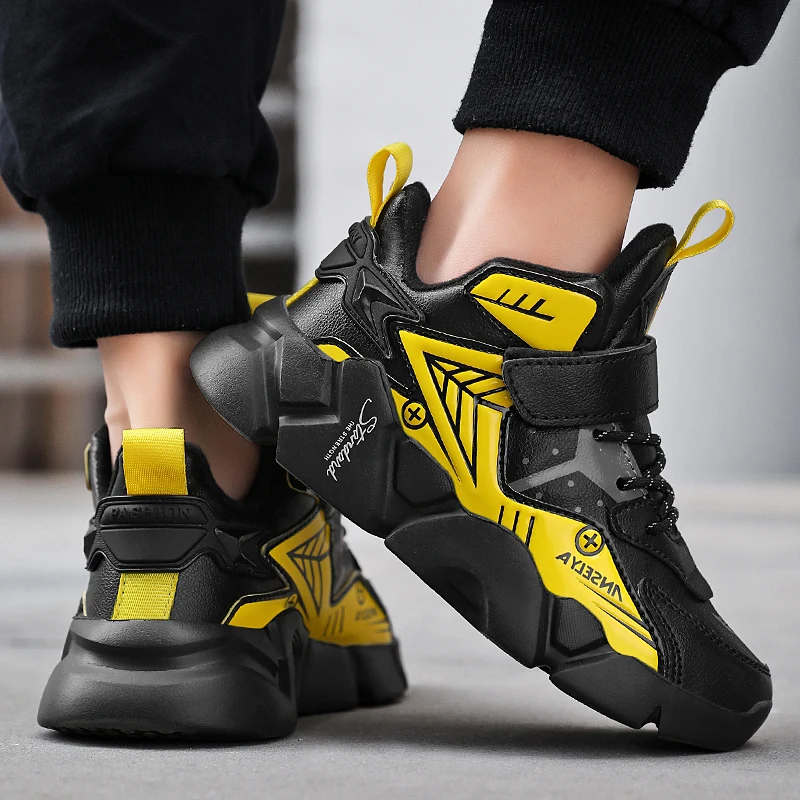 

Winter Children's Fashion Sports Shoes Leather Boys' Running Sneakers Flat Casual Walking Shoes Warm Lightweight Outdoor Boots