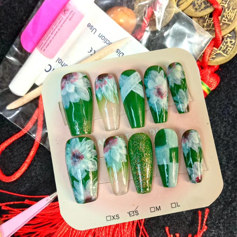 Storage Box Packaging Pure Handmade Press on Nails Flowers Artificial Painting Grass green  Painting Manicure DIY Nail Salons