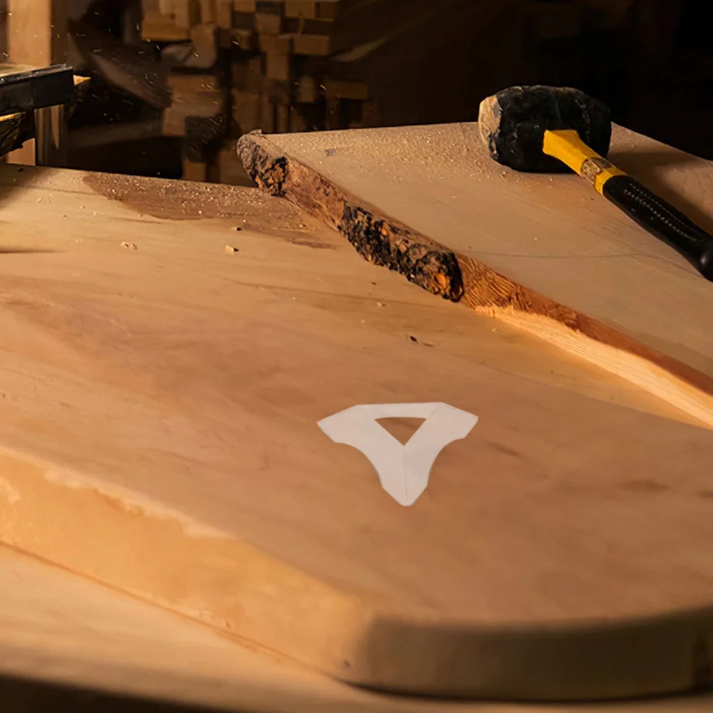 Supporto per sfera in plastica Supporto triangolare trasparente per puzzle cubici Display in cristallo Base giocattolo 3D Riser per treppiede per collezioni di rock