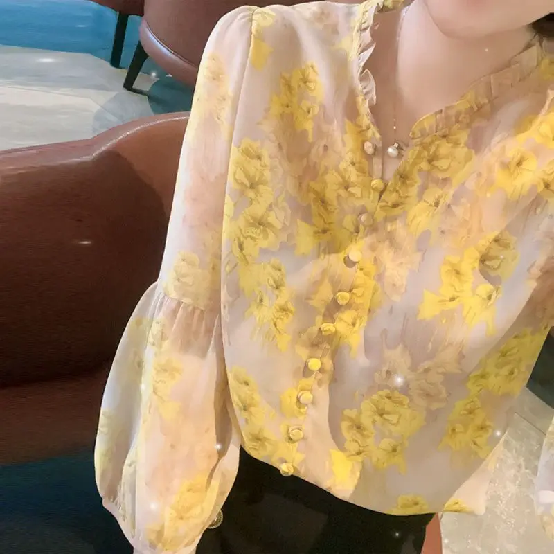 Early Autumn New Lantern Sleeves Colorful Chiffon Blouse for Women\'s Fashion and High Sense V-Neck Temperament Patchwork Shirt