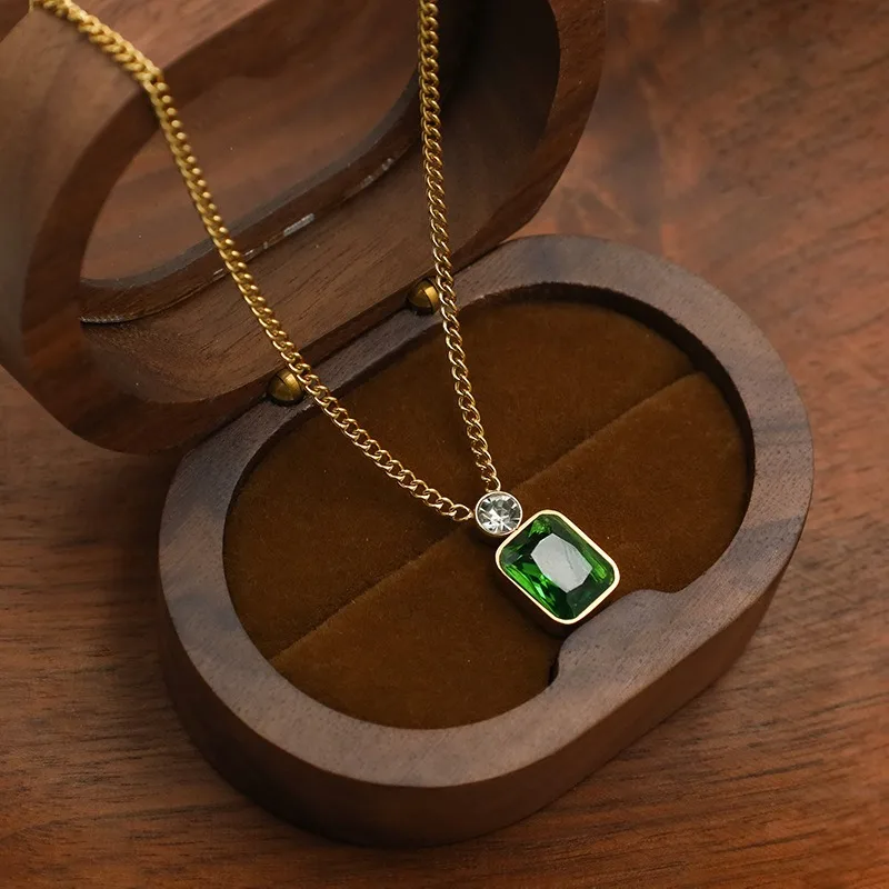 

Emerald Green Zirconia Gold Plated 316L Stainless Steel Choker Necklace Jewelry