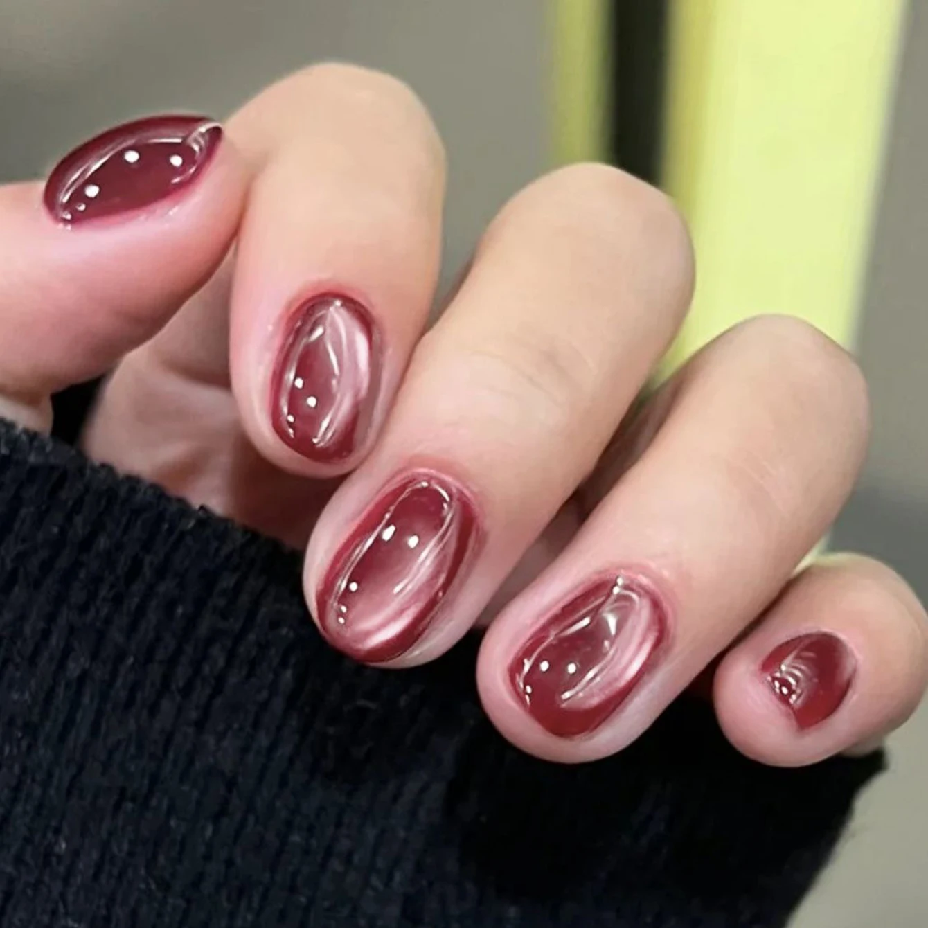MIANEL 2026 Red Gel Nail Polish Long-Lasting Manicure Quick Dry No Chip Salon Quality Easy Application Nail Art Nail Supplies