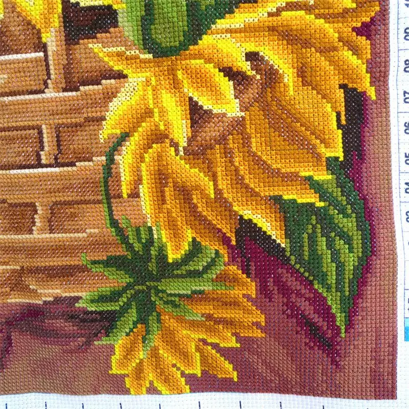 Handmade cross stitch finished product with a basket of sunshine sunflower vases, new living room, bedroom decoration, hanging