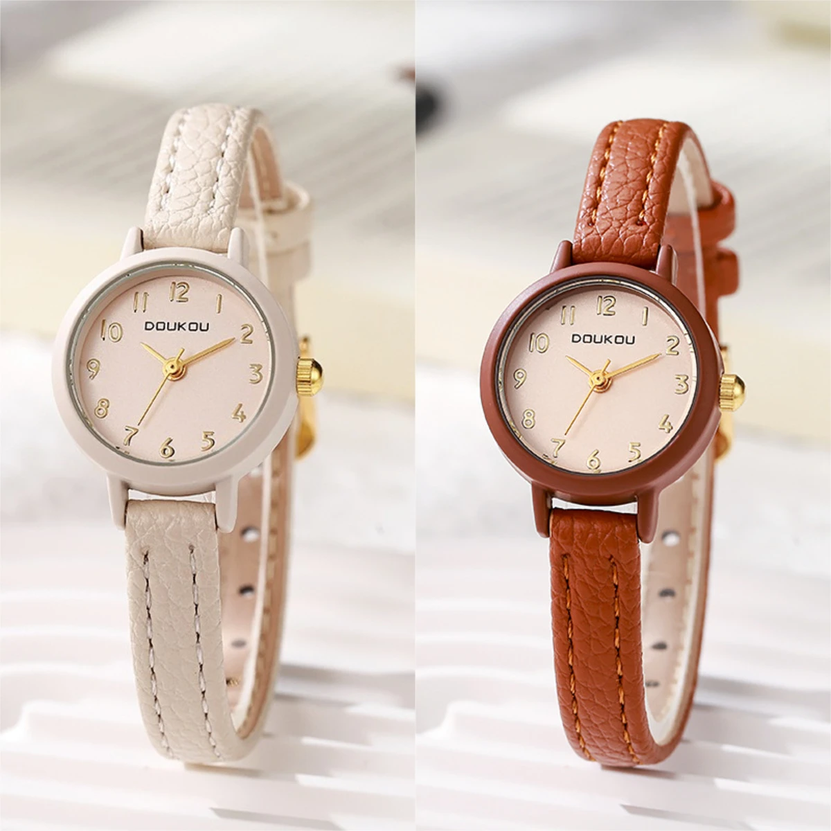 

Высококачественные кварцевые часы в стиле ретро с круглым циферблатом для женщин, наручные часы с ремешком из искусственной кожи, модные простые темпераментные часы для девочек, подарки