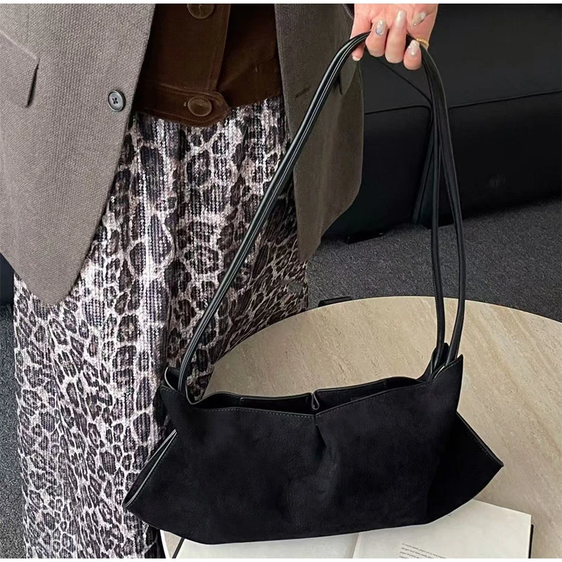 Fashion Pleated Bag Light Luxury Retro Simple Solid Color Shoulder Bag Brand New Advanced Commuter Versatile Women's Handbag