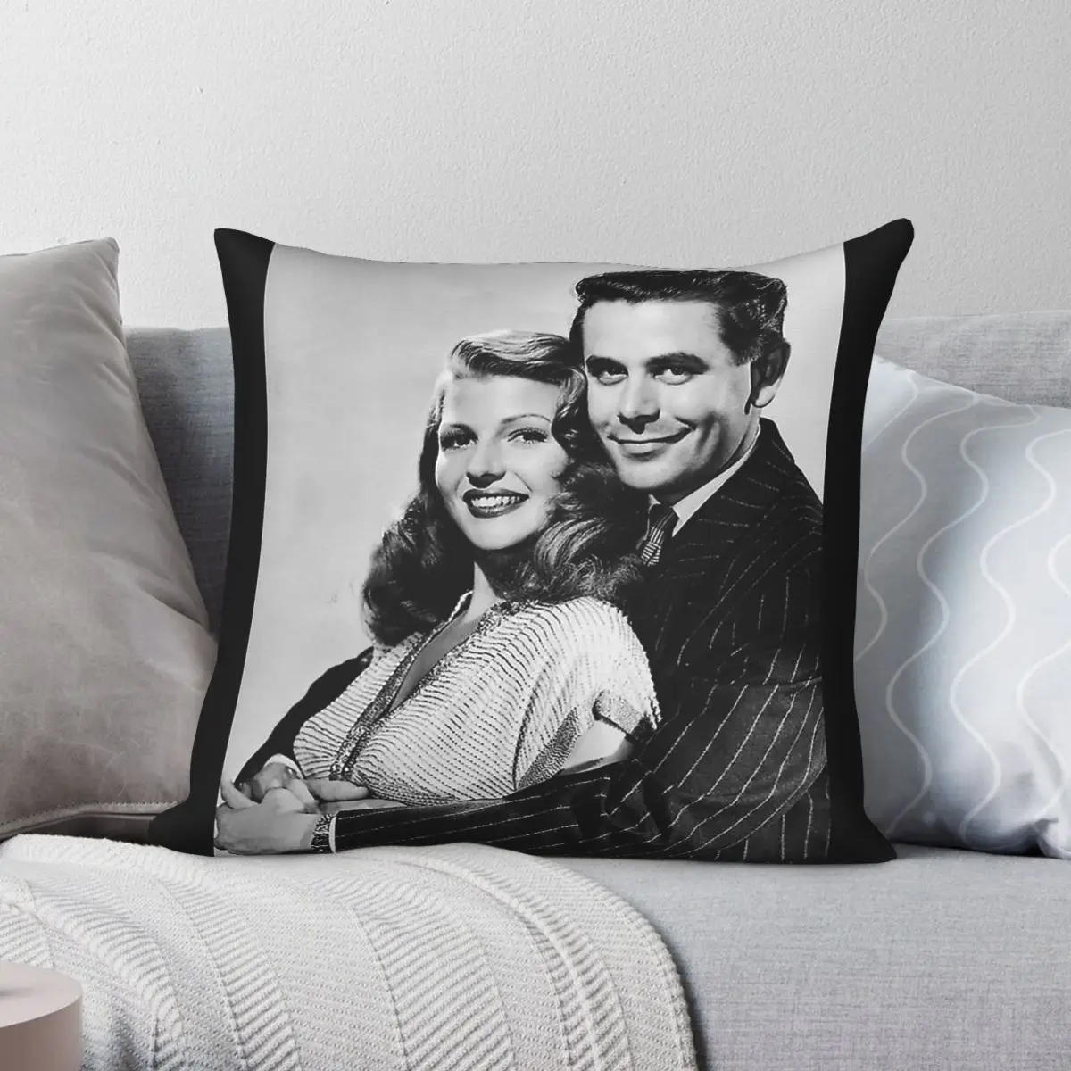 Capa de Almofada Quadrada Gilda Rita Hayworth & Glenn Ford em Poliéster, Linho e Veludo com Estampa Decorativa para Sofá - Atacado