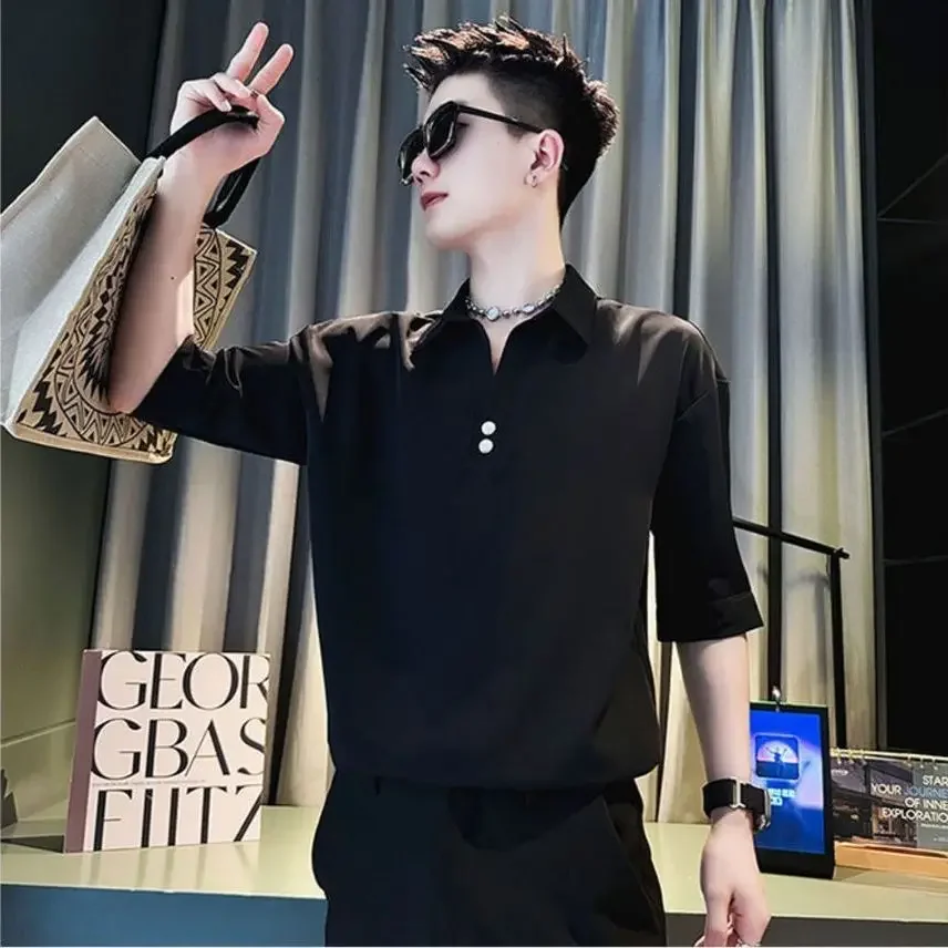 

Черная мужская футболка с воротником, вечерние винтажные стильные свободные эстетические топы из полиэстера, летняя футболка, шикарные мужские рубашки поло