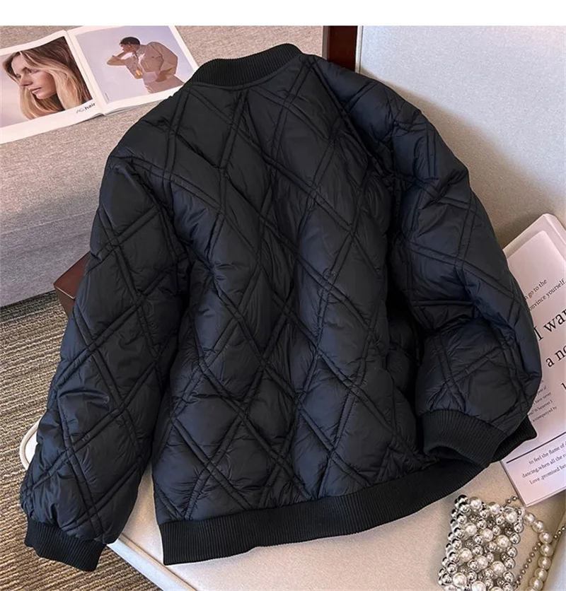 2023 Frauen neue kleine Daunen Baumwoll jacke im Hong Kong Style Baumwoll jacke, verdickte Baumwoll jacke, weibliche kurze Baseball jacke