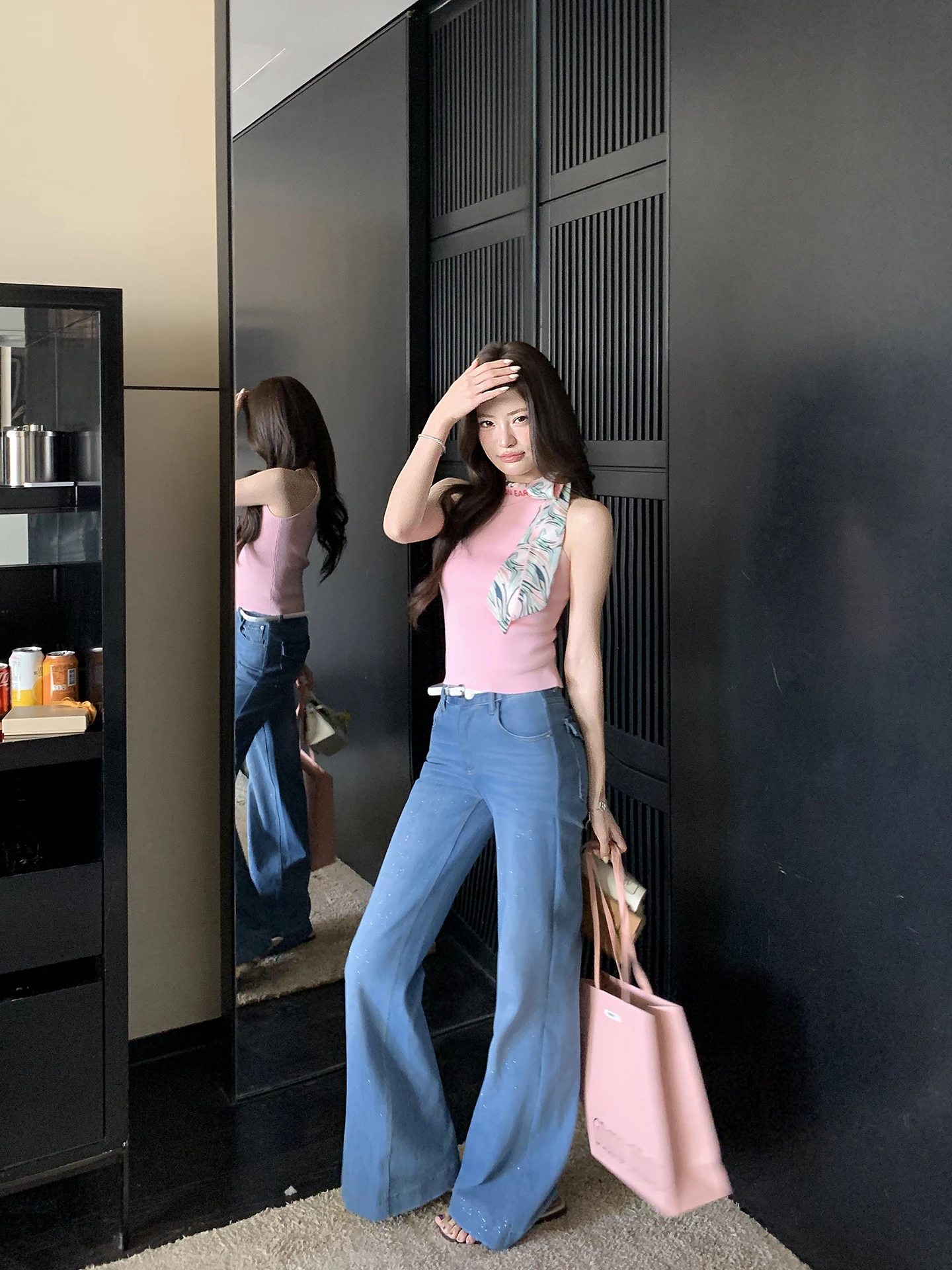 

Shiny Silver Foil Small Flared Jeans Women's Style Four-Way Stretch High Waist Cotton Blend Spring Casual Comfortable Fit