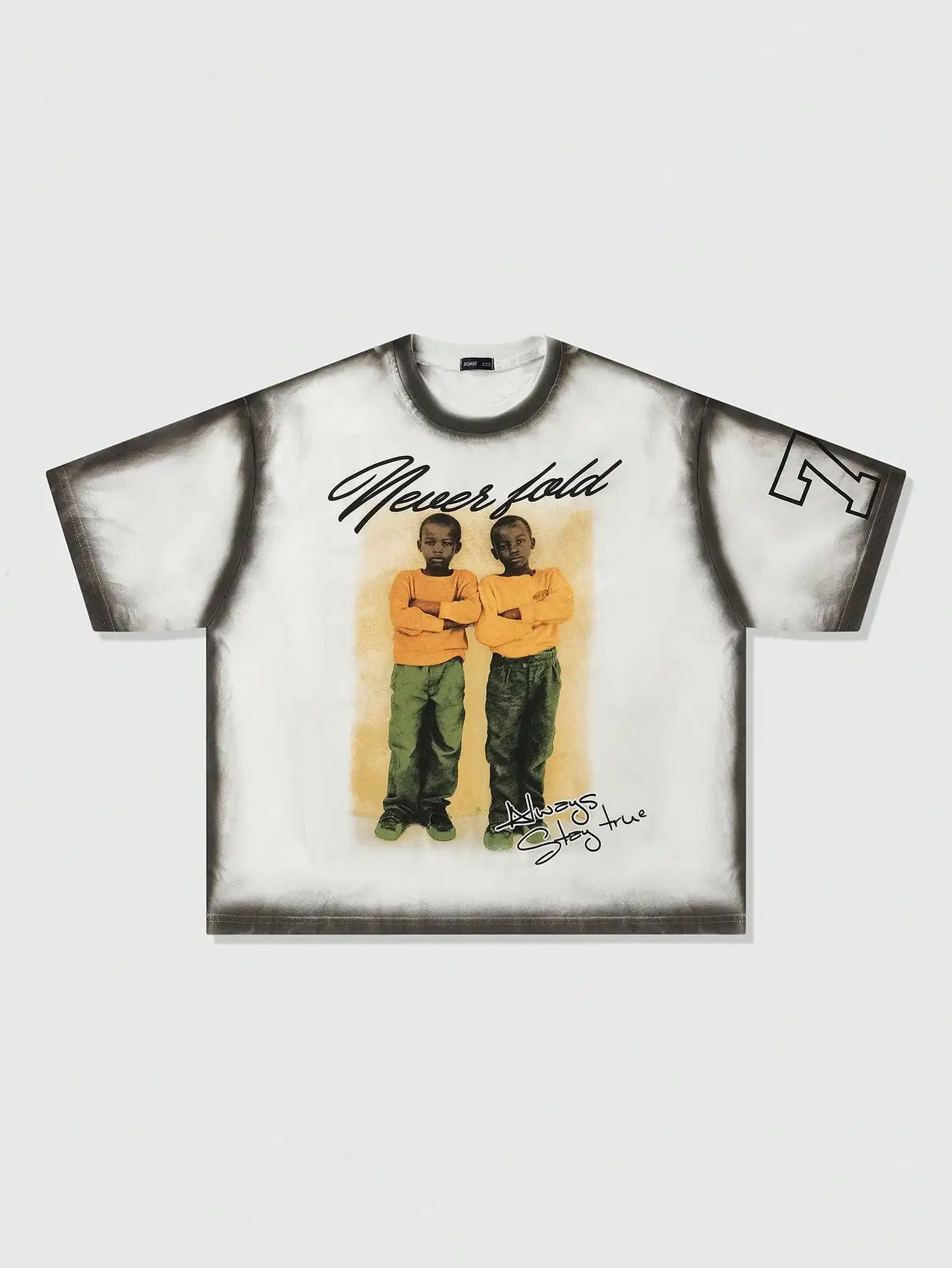 

Men's Oversized Drop Shoulder T-Shirt with Vintage Photo Print and Distressed Edges