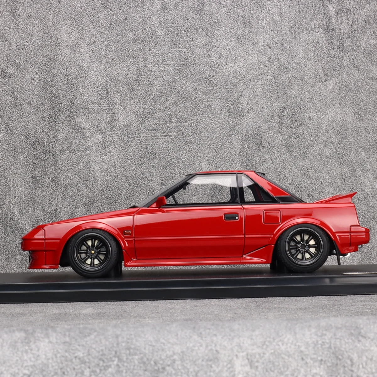 IG 1:18 MR2 AW11 Red JDM Simulation Limited Edition Resin Metal Static Car Model Toy Gift