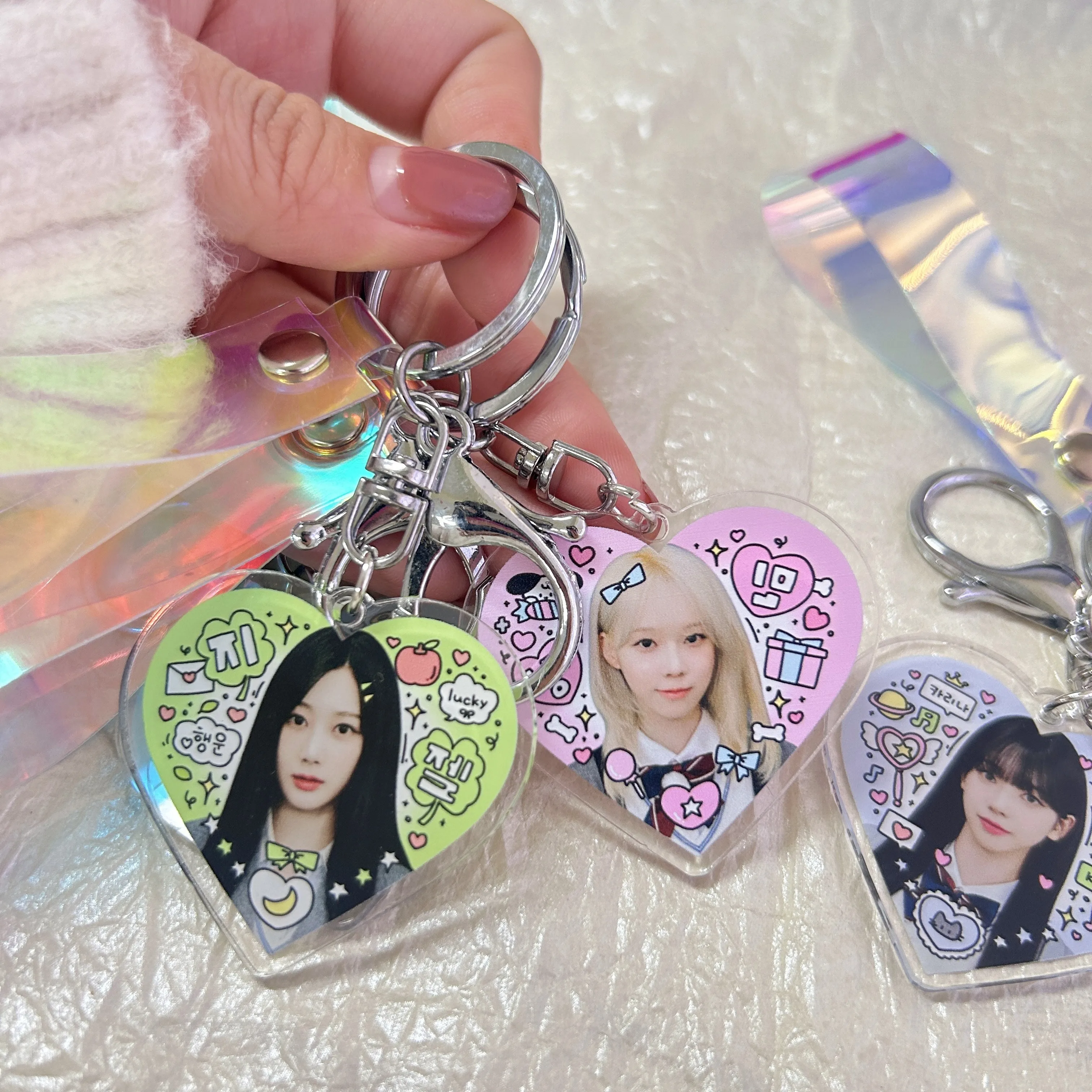 Kpop Idols Karina NingNing Keychain 5CM Heart-shaped Pendant Laser Lanyard Key Ring Bag Accessories Giselle Winter Fans Gift