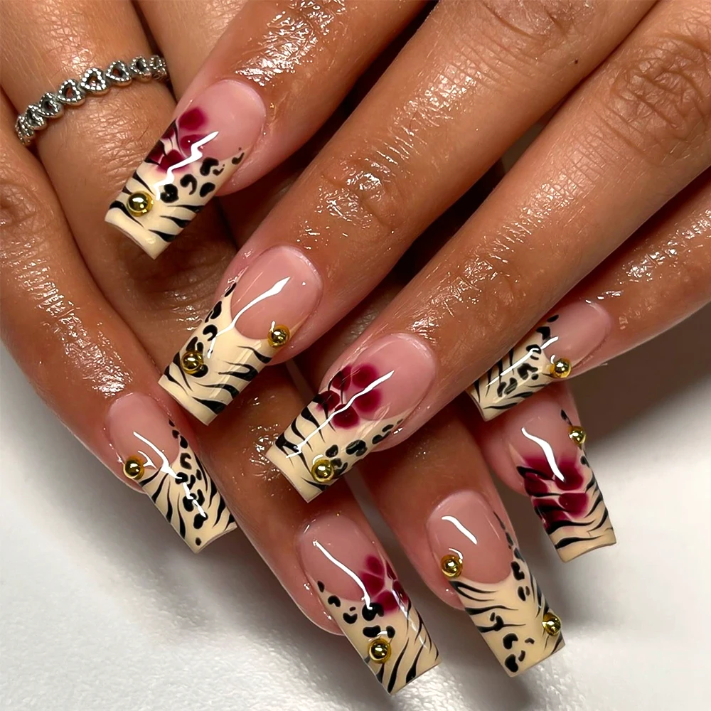 Juego de 24 Uds de uñas a presión con punta francesa, acabado brillante de longitud larga con rayas negras/estampado de leopardo/arte de uñas elegante con flor roja floreciente