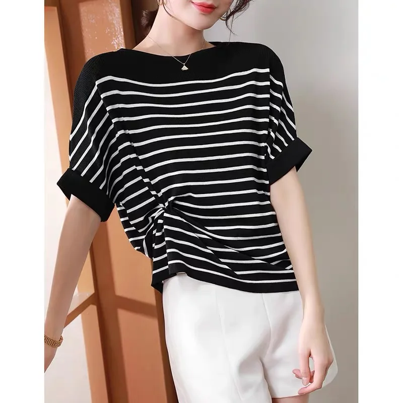 

2024 Women's Summer Style Versatile Stripe One Line Neck Ice Silk Bat Sleeves Fashion Commuter Simple Loose Knitted Shirt Tops