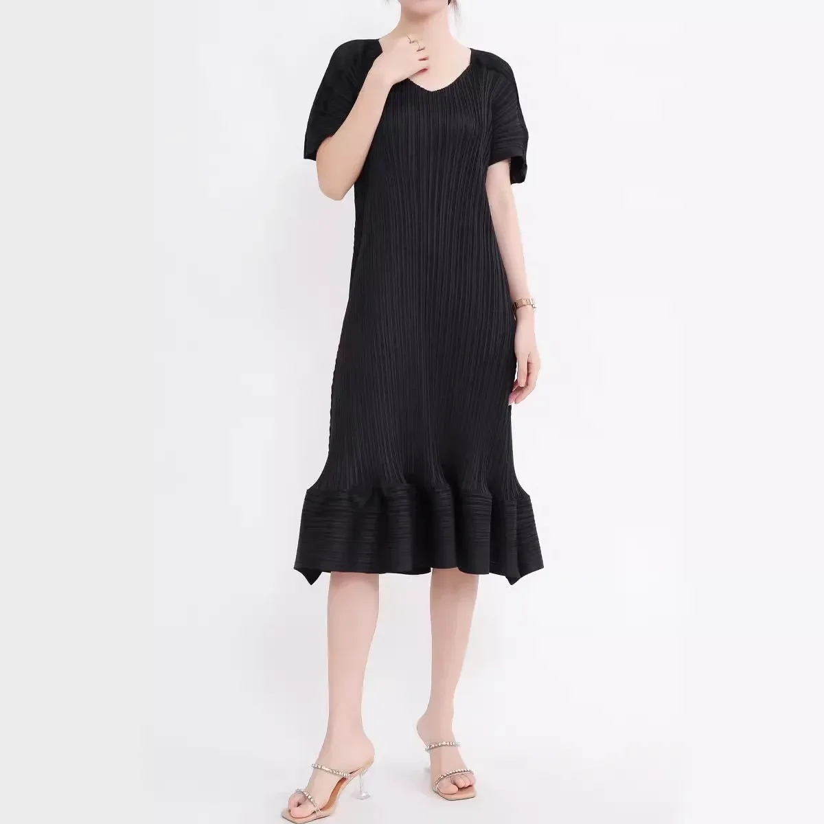 

Miyake Pleated Dress Simple and Thin Fishtail Skirt Temperament Medium and Long Retro Dresses Women's Clothing 2024 Summer New