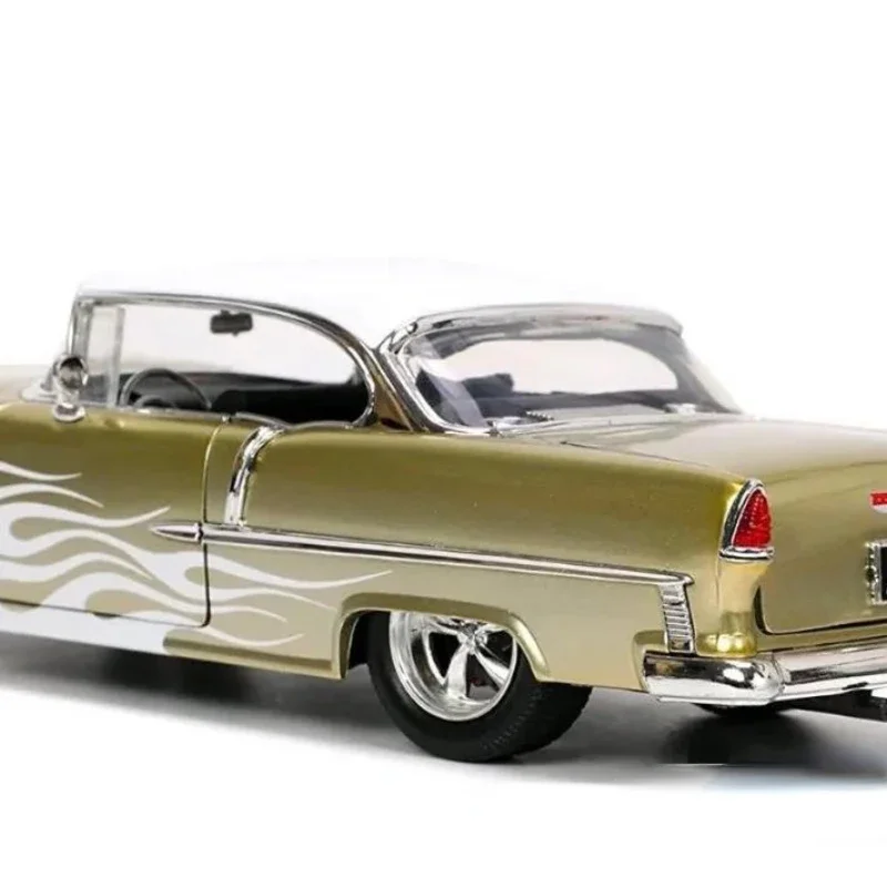 1:24 1955 Chevrolet BEL AIR High Simulation Diecast Car Metal CHEVY Alloy Model Car Gift Collection