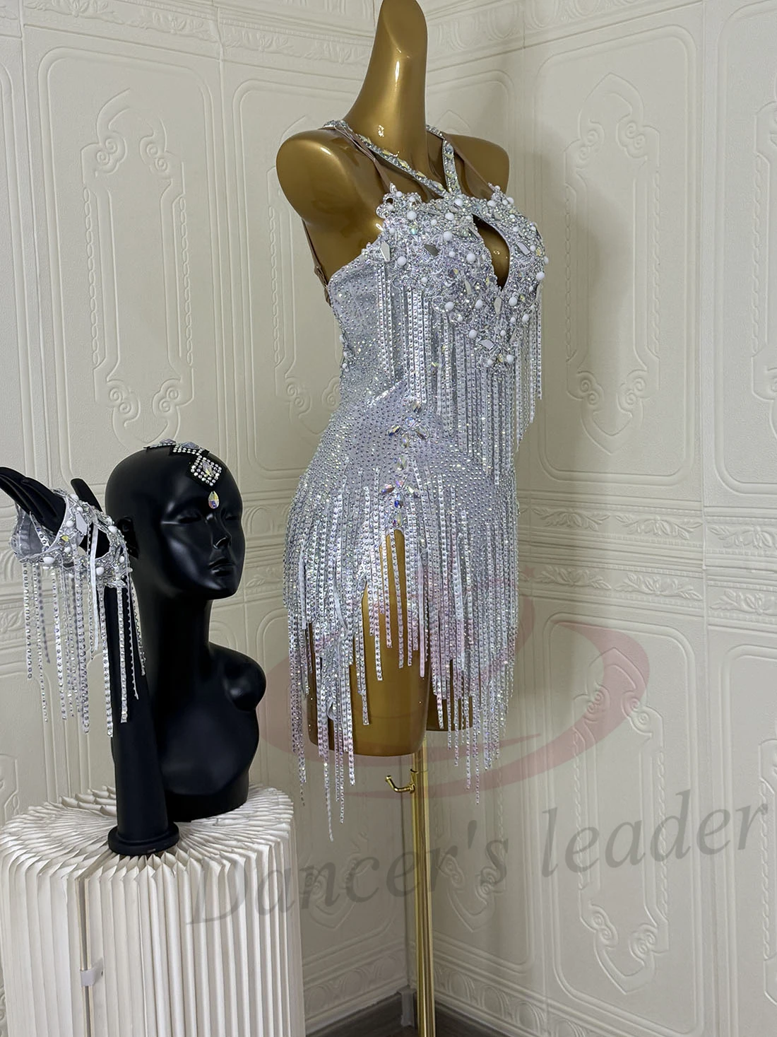 Robe de danseuse latine pour enfants et adultes, haut de gamme, personnalisée, armure argentée, Tango Samba AB, robe de spectacle en pierre