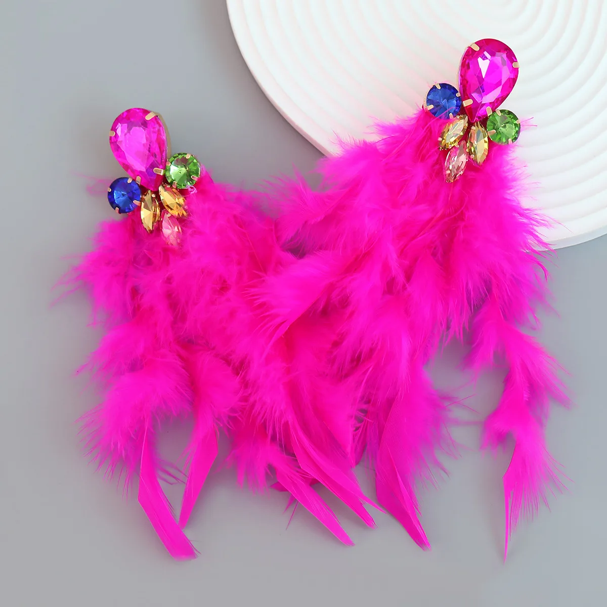 Exquisite Fashion Feather Tassel Decor Big Dangle Drop Earrings For Women Luxury Design Fairy Wedding Party Jewelry Accessories
