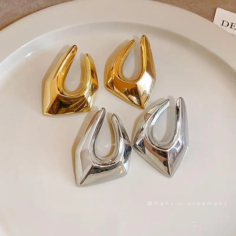 Irregular Stud Earrings Polished Finish Minimalist Sleek Light Luxury All-Occasion Versatile Cost-Effective for Women