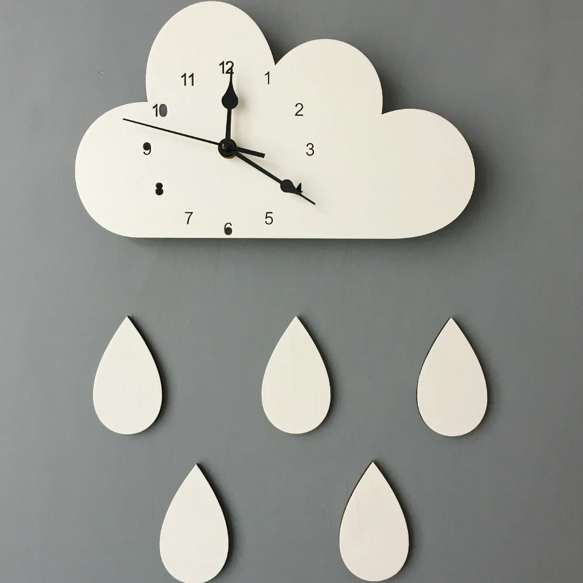 Nordic Home Clouds Rainbow Raindrop Clock Cartoon Children's Silent Clock Wall Decoration Boutique Living Room Decoration