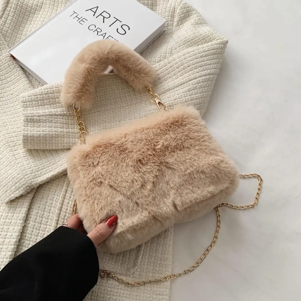 Plush Texture Cross-Body Bag For Women Eco-Friendly Fur Large Capacity Fashionable Winter Furry Hand Bag For Women