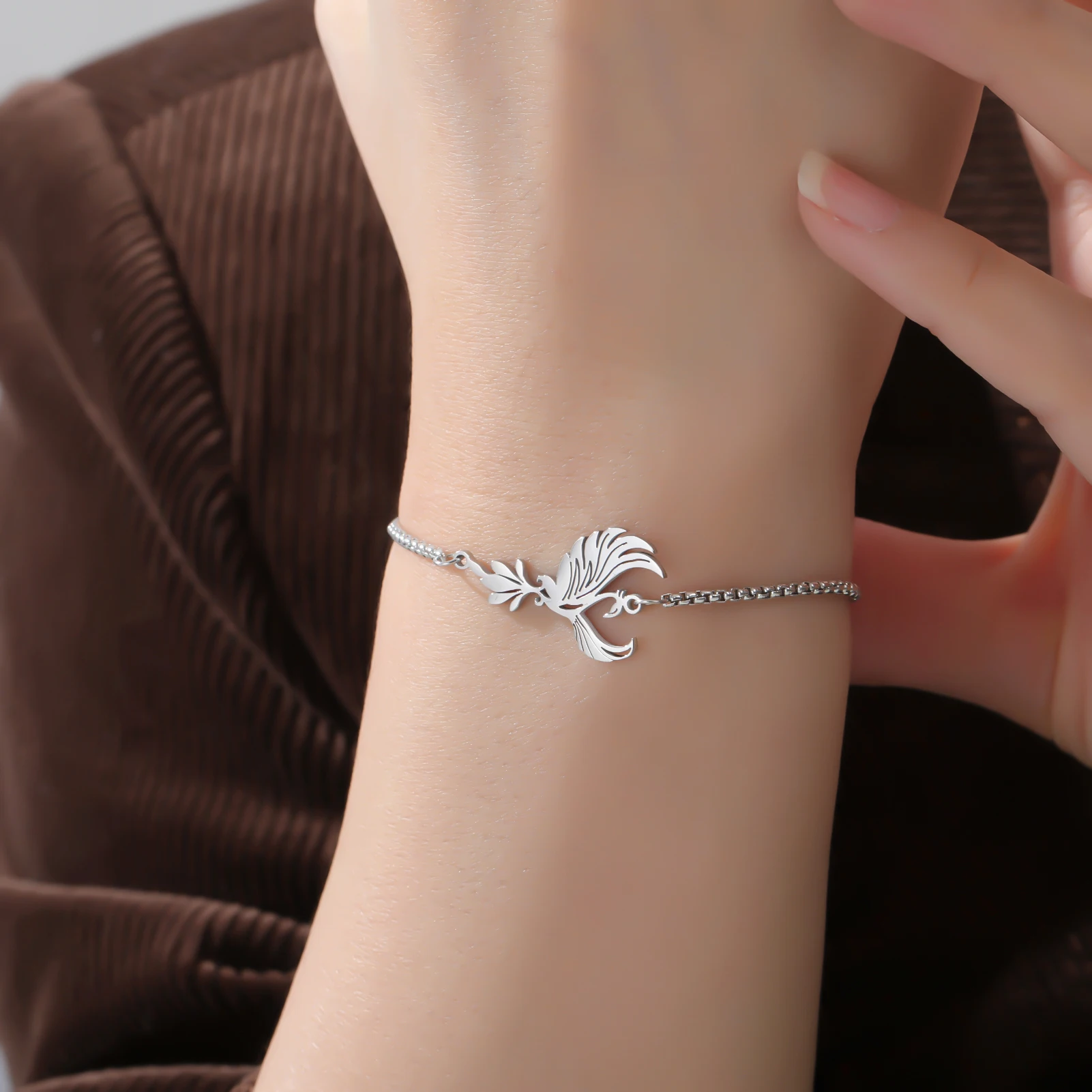 Reborn God Bird Phoenix Supernatural Talisman Amulet Bracelet Gift for Woman Men Bangle Gold Color Stainless Steel Chain Jewelry view 4