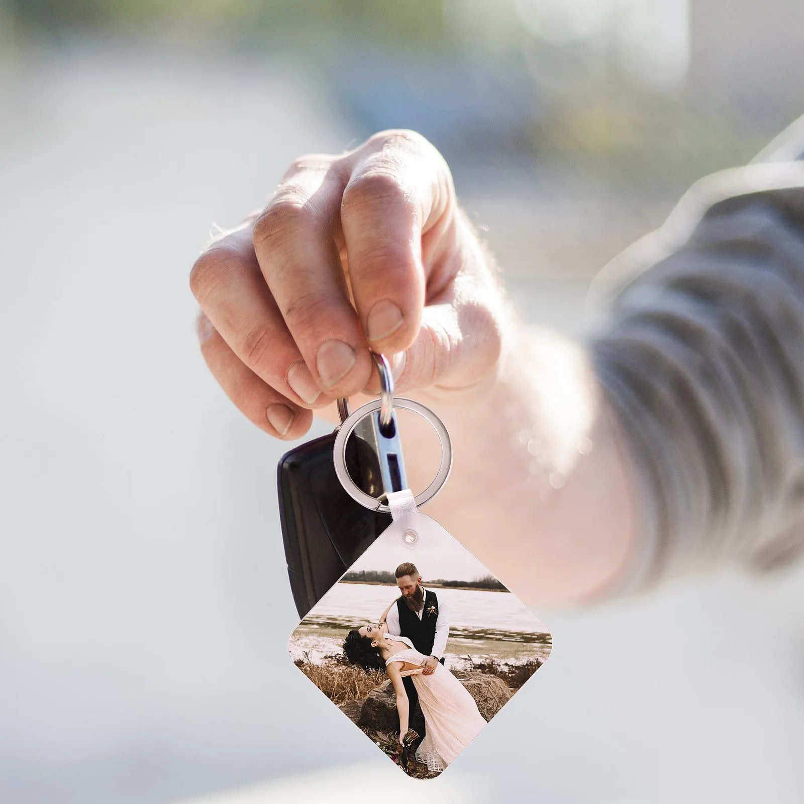 

36Pcs Sublimation Blank Keychains Mdf DIY Heat Transfer Key Rings Durable Material for Custom Photo Gift Making